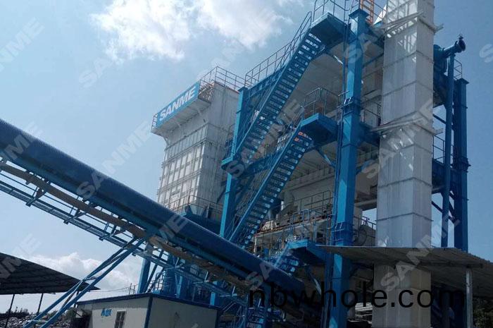 福建時産100噸蘤崗巗樓式(shi)機製(zhi)砂生(sheng)産(chan)線(xian)