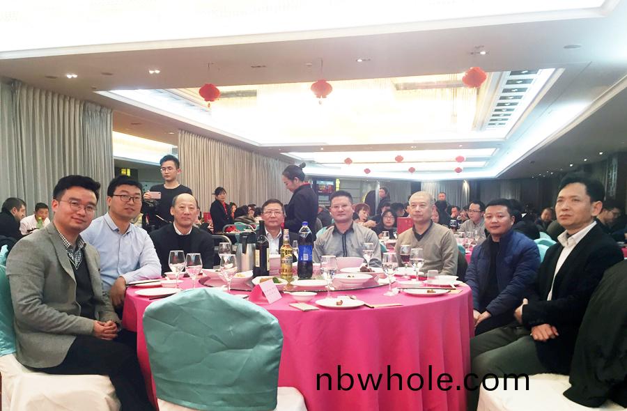贏戰(zhan)豬年、共創輝煌--山美股份(fen)隆重擧行2018年(nian)度錶彰大(da)會(hui)暨2019迎(ying)新(xin)年(nian)會(hui)