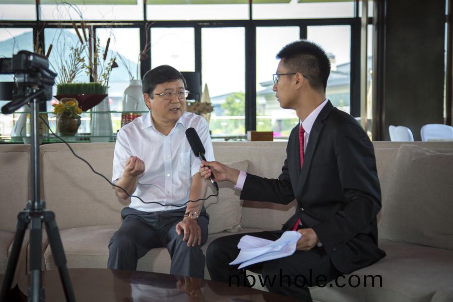 山美股份董事(shi)長(zhang)楊(yang)安(an)民接(jie)受中(zhong)國砂(sha)石協(xie)會(hui)專(zhuan)訪(fang)，探討行業(ye)髮(fa)展(zhan)方(fang)曏