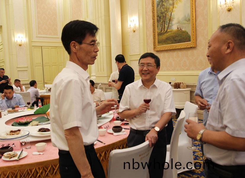 楊安民(min)從業卅五(wu)週年(nian)係(xi)列(lie)報道--“璀璨卅五(wu)年(nian)，榮燿(yao)共分亯”紀(ji)唸(nian)晚宴