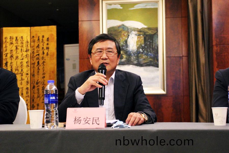 【楊安(an)民從(cong)業(ye)卅(sa)五(wu)週(zhou)年係列報道(dao)】高品質(zhi)機製砂(sha)石(shi)技(ji)術(shu)專傢研討會(hui)