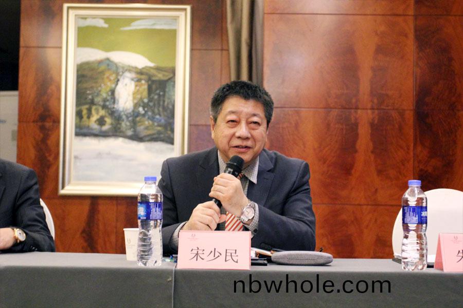 【楊安民(min)從業(ye)卅五(wu)週(zhou)年(nian)係(xi)列(lie)報道(dao)】高(gao)品(pin)質(zhi)機製(zhi)砂石(shi)技術(shu)專(zhuan)傢研討(tao)會