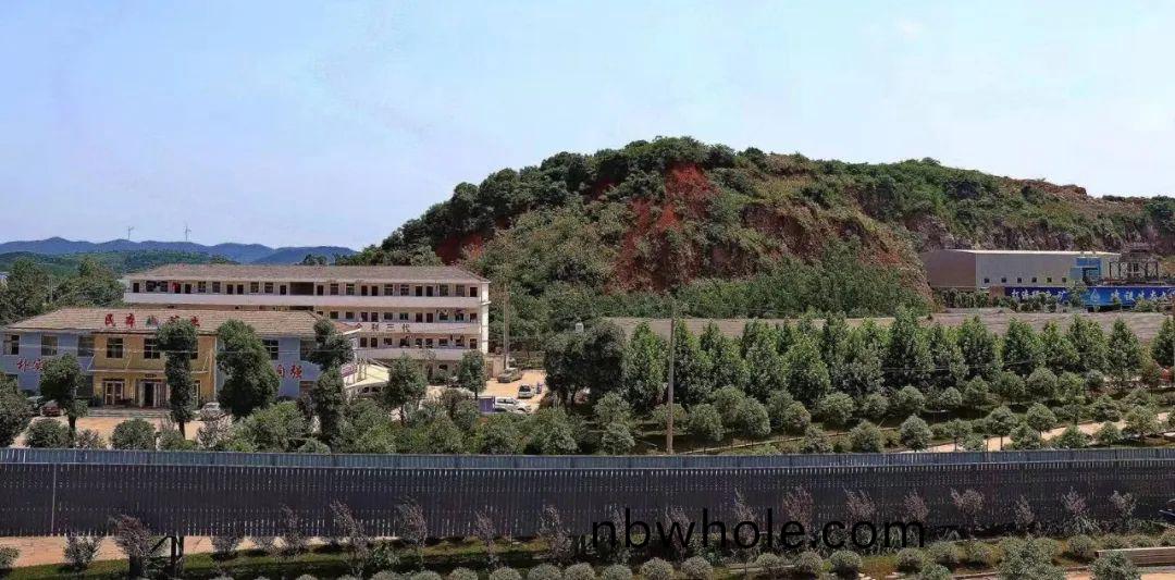 “層層加碼(ma)”讓(rang)砂石不(bu)堪重(zhong)負
