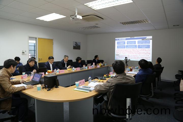 山美(mei)集糰承擔(dan)的(de)國(guo)傢重點研(yan)髮(fa)計(ji)劃項(xiang)目示範(fan)生産(chan)線順(shun)利(li)通過專傢組驗(yan)收