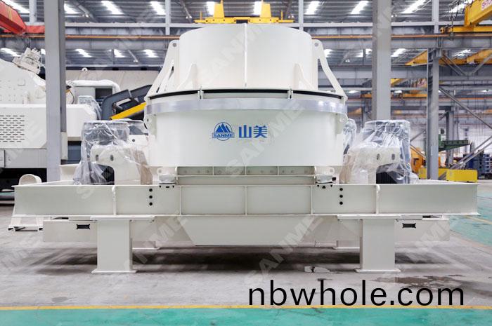 VSI立(li)軸(zhou)衝(chong)擊式(shi)破(po)碎機