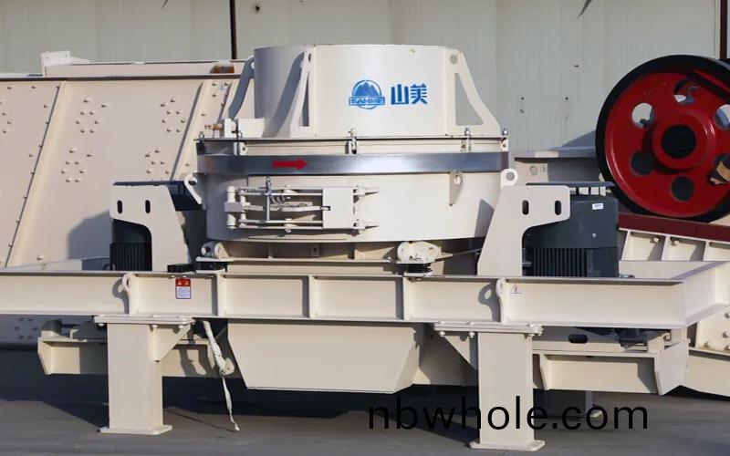 立(li)軸衝(chong)擊式(shi)製砂(sha)機