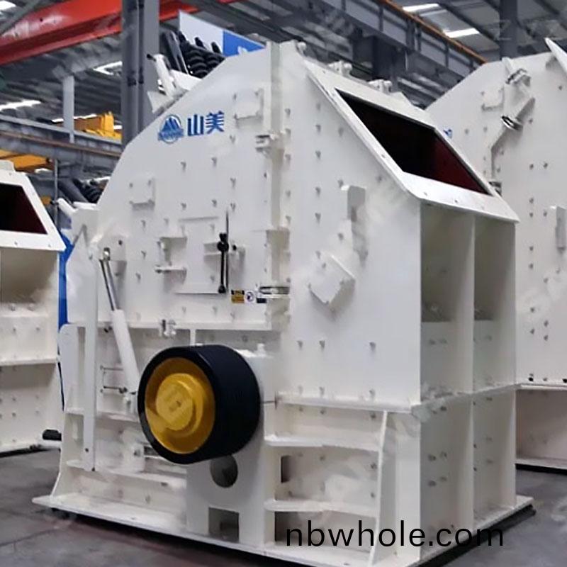 節能環保型(xing)破碎機