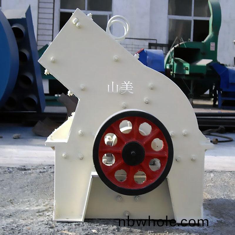 節能環(huan)保(bao)型破碎機
