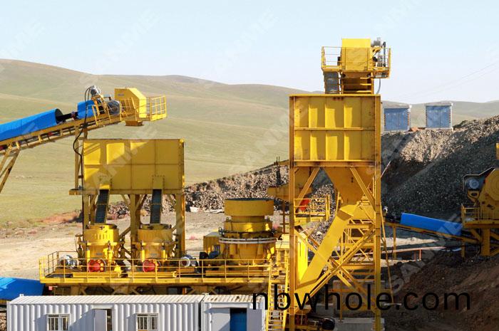 液(ye)壓(ya)圓錐(zhui)破碎機