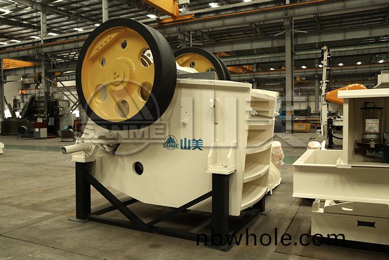 用于(yu)加(jia)工(gong)機製(zhi)砂(sha)的石(shi)料(liao)破碎(sui)機(ji)有(you)哪些？