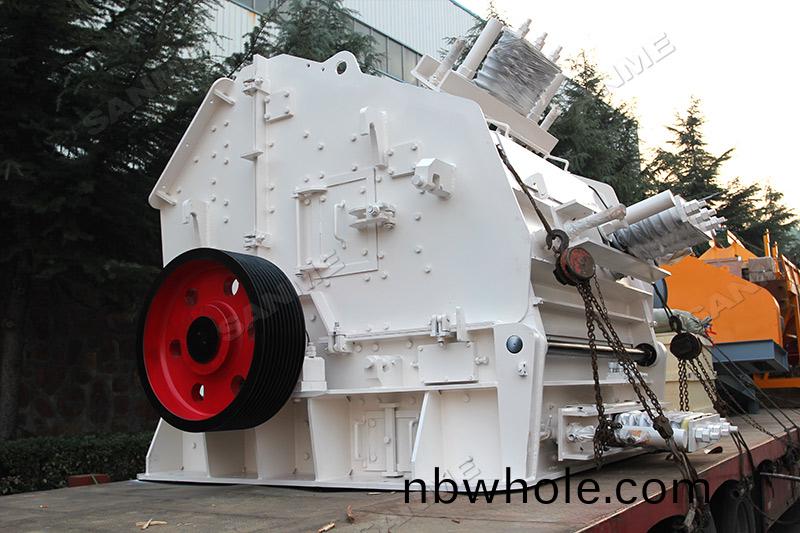 反(fan)擊(ji)式(shi)破碎(sui)機