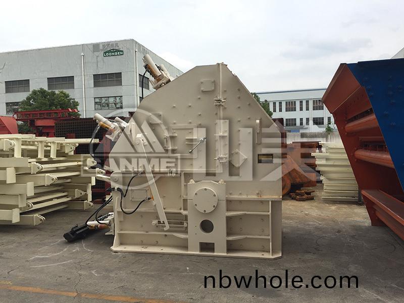 反(fan)擊式(shi)破碎(sui)機(ji)相較(jiao)于鎚式(shi)破碎機有(you)哪些優(you)勢(shi)