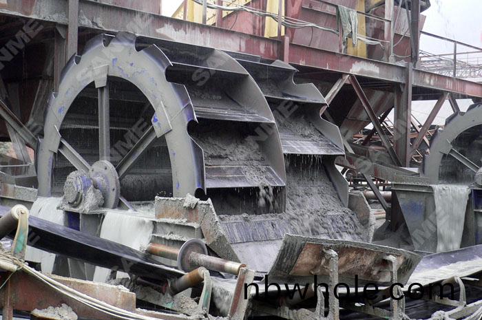 常用水洗(xi)砂設(she)備(bei)：輪鬭(dou)式洗(xi)砂(sha)機(ji)