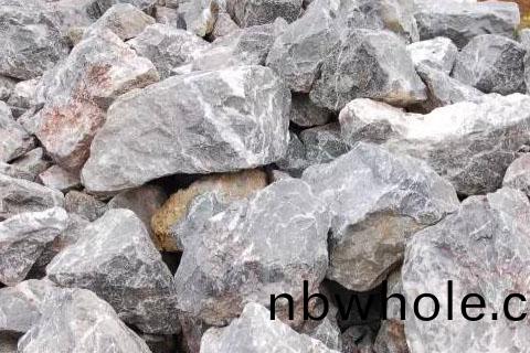 石灰(hui)石破碎(sui)製砂(sha)生産(chan)線